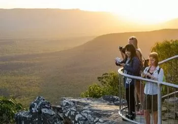 Grampians National Park and Kangaroos visiting MacKenzie Falls from Melbourne