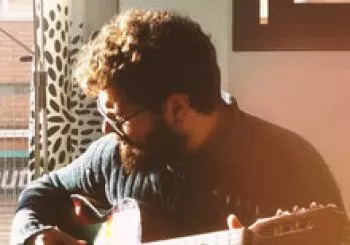 Álvaro Ruiz. Gira presentación de "El Vuelo del Abejaruco" en Gijón.