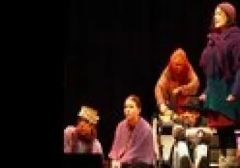 Cia. Estrèpit teatre. presenta; La Coronel Ocell en Barcelona