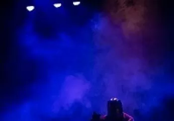 CÁNDIDO PRODS. TEATRALES: EL JOVEN HAMLET en BURGOS