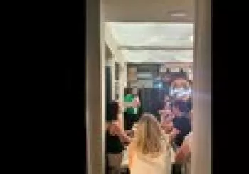 Karaoke y bebida en Malasaña para 2 personas, muy barato y divertido Madrid