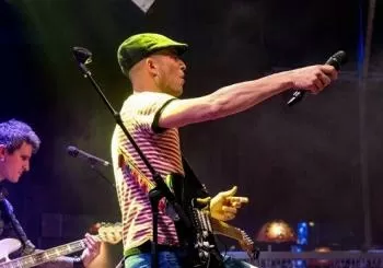 Tribut a Fito y Fitipaldis - Acabamos de llegar en Lloret de Mar