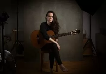 JACQUE FALCHETI presenta 