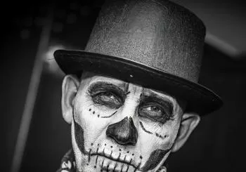 Thriller Night - La plus grande soirée Halloween pour célibataires de 30 ans et plus en Brussels