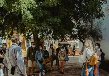 Recorrido guiado a pie por lo más destacado de Córdoba en Sevilla