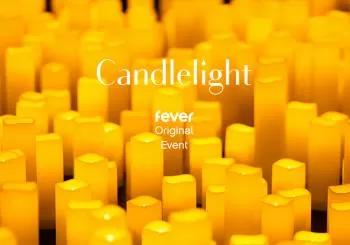Candlelight: Romantische Klaviermusik mit Einaudi, Chopin, Brahms und mehr im Marmorsaal Stuttgart