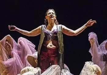 LAS NIÑAS DE CÁDIZ: LAS BINGUERAS DE EURÍPIDES en BURGOS