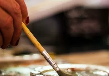 Taller de pintura creativa y meditación en Frizzant en Barcelona