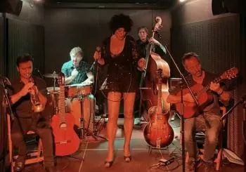 Piluka y sus internacionales del bolero en madrid