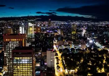 Visita el Mirador Torre Latino y el Museo Bicentenario en Mexico City
