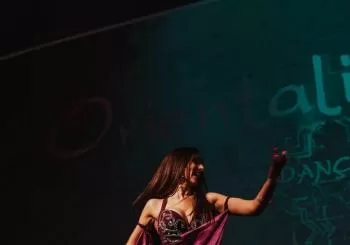 1001 Noches: Sherezade y la historia de Al-Zaman y la princesa de Budur Granada