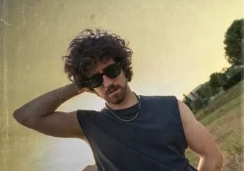 Tardeo musical en Thundercat: Álex Wall en concierto en Madrid
