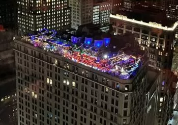 Christmas Eve Annual Party @ 230 Fifth Rooftop en New York