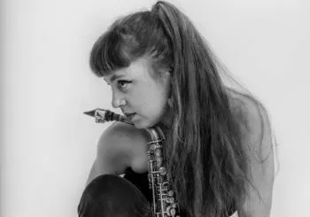 LOLA STOUTHAMER “Charles Mingus’ Sound of Love” en Sevilla