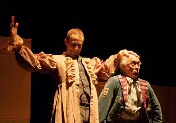 UN TRAJE NUEVO PARA EL EMPERADOR en Rozas de Madrid