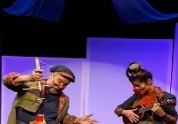 TEATRO ARBOLÉ: UN DÍA EN EL TEATRO en BURGOS