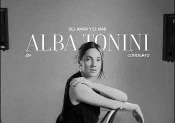 Alba Tonini en La Bowie en San Cristóbal de La Laguna