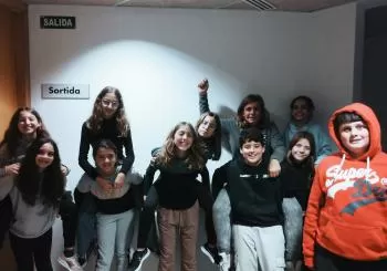 COSES DE NINS? ( MOSTRA ESCOLAR D'ARTS ESCÈNIQUES DE PETRA 2024)
