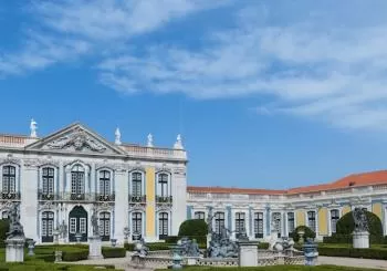 Palácio Nacional e Jardins de Queluz: Bilhete sem filas en Lisbon