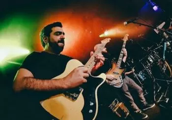 MARCOS COLLADO & Los Guardianes del Compás en Bilbao