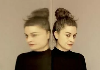 Klaustro Sounds 24. Pausar Pulsa: Ainara LeGardon en Vitoria-Gasteiz