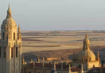 Patrimonio de la Humanidad con Catedral y Alcázar en Segovia