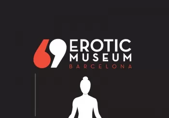Yoga en el Museo de la Erótica de Barcelona