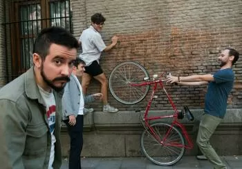 Salto de Cama & Rex Krammer en Madrid