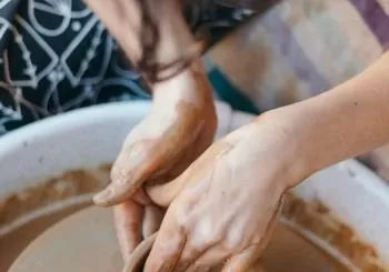 2 Hour Pottery Experience (Wheel or Hand-Building) en Santa Fe