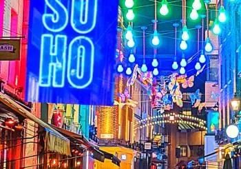 Dark comedy & Crowd Roasts (+Free Paella) Soho en London