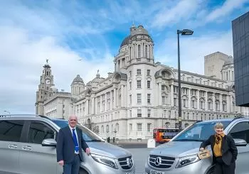 Magical Beatles Licensed Car Tour en Liverpool