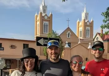 4pm - 75 Minute Private Ghost Tour Up To 5 People For All Ages in New Mexico en Albuquerque
