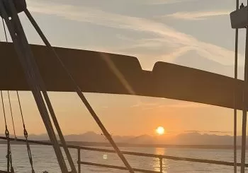Evening Colors Sunset Sail Tour in Seattle