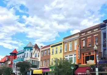 Off the Beaten Path: 16th Street and Adams Morgan Neighborhood Tour en Washington DC