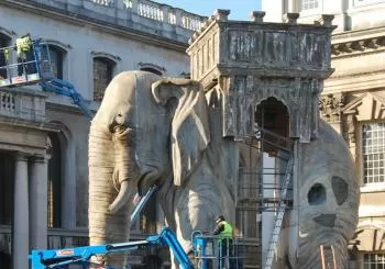 Blockbuster Film Tour at the Old Royal Naval College & Painted Hall en London