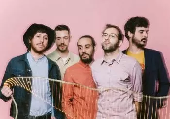 Concierto de Bastante en Let's Festival en L'Hospitalet de Llobregat