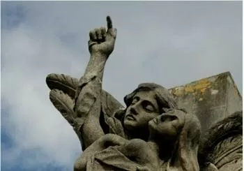 VISITES GUIADES NOCTURNES AL CEMENTIRI DE PALMA en Palma de Mallorca