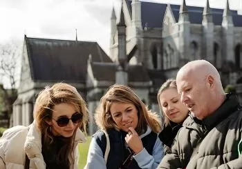 Dublin in a Day: Book of Kells, Guinness, Distillery & Castle