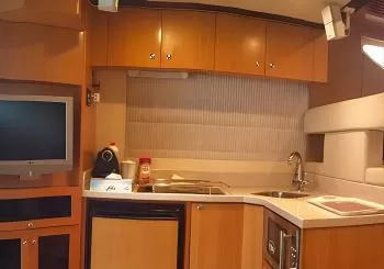 Private Dubai Yacht Tour with Swimming (2, 3, or 4- Hours) United Arab Emirates