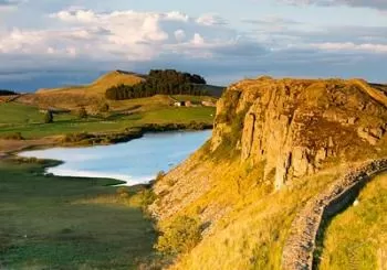 Hadrian's Wall & The Borders Tour from Edinburgh Incl. Admission