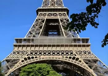 Paris Small Group Tour with River Seine Lunch Cruise from London