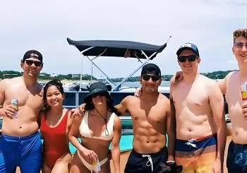 3 Hour Private Boat Charter on Lake Travis for up to 12 People en Austin