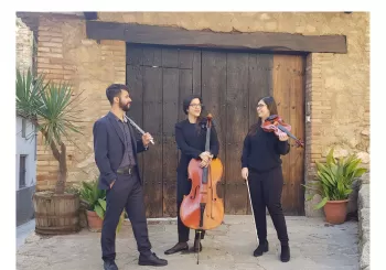 TRIO HÉXIÉ en PENELLES