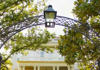 Garden District Secrets and Scandals Tour New Orleans
