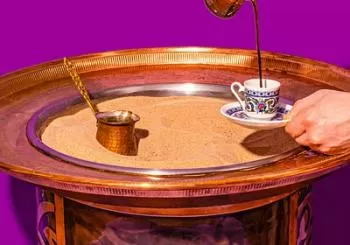 1 pm Turkish Coffee + Fortune Telling Experience // East Village en New York