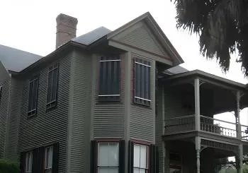 Ghosts and Graveyard Tour of Pensacola