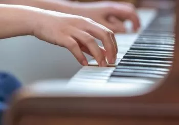 Concierto de Piano en l'Estació Esai Gastronòmic en Ciutat Vella