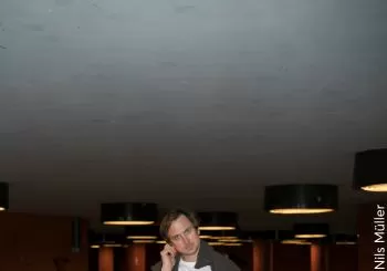 Lars Eidinger liest, spielt, singt Bertolt Brecht 
