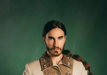 Carlos Ares + artista invitado | Directos Vibra Mahou a Gijón