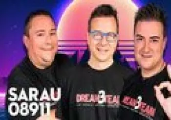 Tardeo noventero amb DREAM TEAM al Sarau08911 a Barcelona